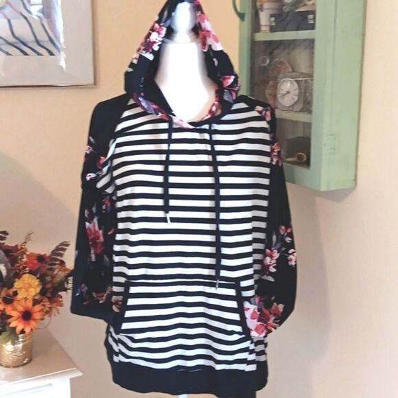 Lildy Striped and Flowered Hoodie - Picture 2 of 10